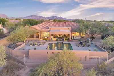 Image de North Scottsdale Retreat | Private Pool, Grill, Golf Nearby & Pet Friendly!