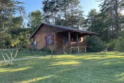 Image de Cozy cabin in tranquil Fort Valley with Ac, WiFi