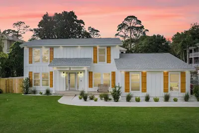 Image de Basically Waterfront, 200ft from Santa Rosa Sound, boat launch and dock access.
