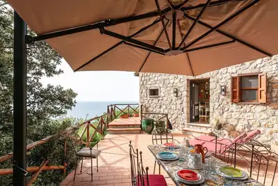 Image de Merveilleuse maison de vacances pour 6 personnes avec Wifi, climatisation, Tv, terrasse et parking