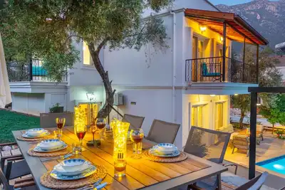 Villa Caretta Kalkan, sleeps 6, private pool, 10 min walk to Kalkan Old Town