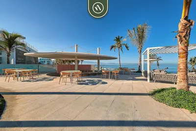 Image de Stunning Oceanview Two Story Condo - Beach - Gym