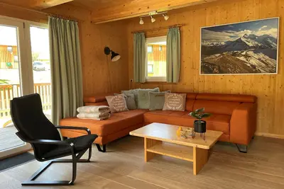 Image de Chalet # 16 with 4 Bdrooms, sauna & whirlpool