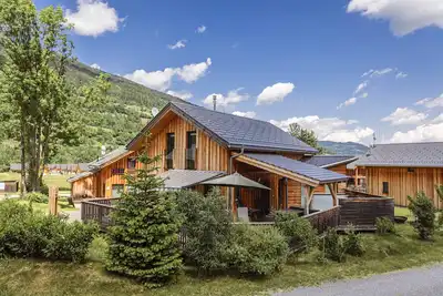Image de Chalet # 46 with 4 Bedrooms, sauna & whirlpool