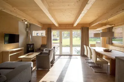 Image de Superior Chalet # 62b with sauna & whirlpool