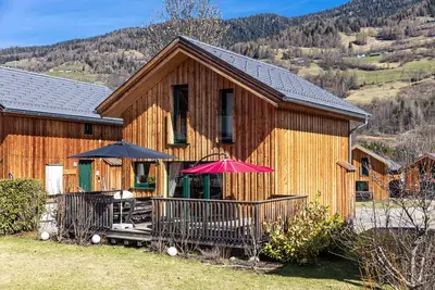 Image de Chalet # 11b with 2 Bedrooms, sauna & whirlpool