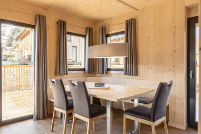 Image de Chalet # 60 with 3 Bedrooms, sauna & whirlpool