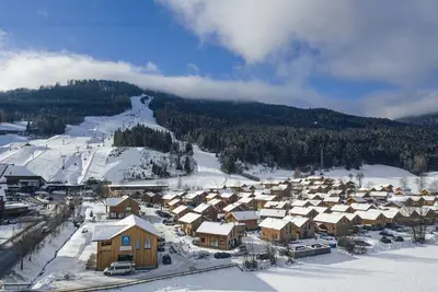 Image de Chalet # 13b with 4 Bedrooms, Ir sauna & whirlpool