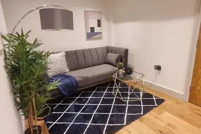 Image de Lux Nottingham Apt with Castle Views- Style & Comfort