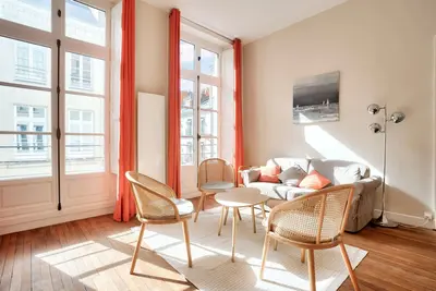 Image de Au coeur du quartier Graslin, appartement pour 3