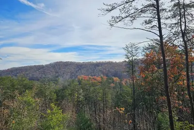 Image de Modern Luxury 4 Bdrm Cabin Sacred Summit | Sunrise Views | 5 mins to Downtown Blue Ridge