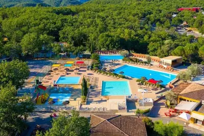 Image de Mobilhome 6 Pers - 3ch - Climatise - camping 5*