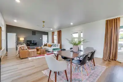 Image de Lake-View Retreat w/ Grill in Eagle Rock!
