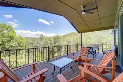 Image de Games & Outdoor Seating: Cabin in Scenic Payson!