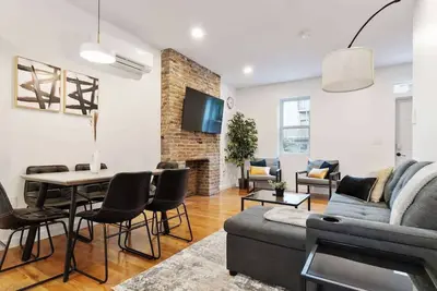 Image de North Shore 3 Bed 2 and a Half Bath - House Private Yard Duplex