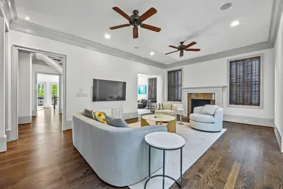 Image de Stunning 4500 sf home near Piedmont Pk, Mercedes-Benz, and all things Atlanta