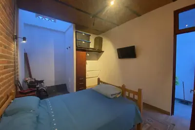 Image de Safe and very well located family house.