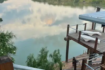 Image de Spacious 4-bedroom house on charming Arroyo Colorado. 3 Tier Boathouse,