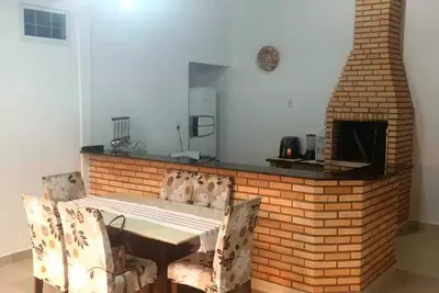 Image de Residential House welcomes you and your family. Beautiful house recently renovated.