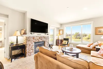 Image de Seaside Waterfront condo