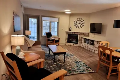 Image de Country Retreat in Horseshoe Valley with 2 bdrs
