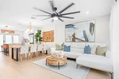 Image de Casa Largo Key Largo Vacation Rental - Oceanside - Pickleball, Pool, Tennis, Beach