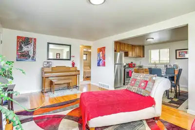 Image de 6 Mi to Dtwn: Denver Escape w/ Fire Pit