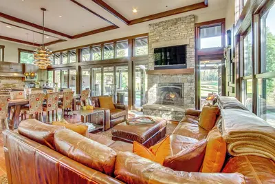 Image de Golf Getaway w/ Hot Tub, Course Views in Cle Elum!