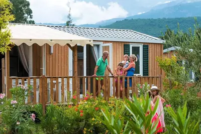 Image de Mobil-home | Comfort | 3 Ch. | 6 pers. | Terrasse surélevée | A/C