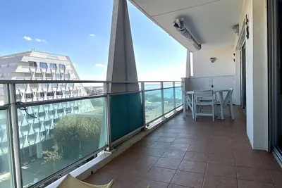 Image de Joli Studio Cabine Situe En Centre Ville Pour 4 Personnes Avec Vue Sur Mer Et Parking