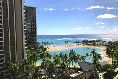 Image de Stay at Ilikai – 2 Units Ocean Views! Sleeps 10, Ideal for Groups.