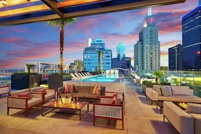 Image de Retro-chic hotel in downtown Dallas