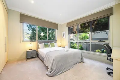 Image de Oyster Bay · Luxury House Pier & Seaview
