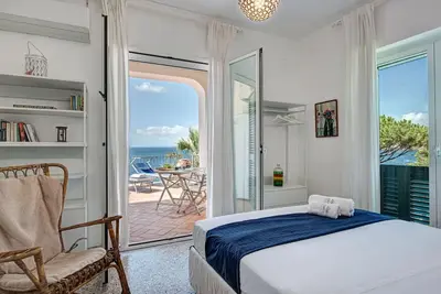 Image de Joli appartement avec climatisation, Wifi, terrasse, vue panoramique et parking, près de Sorrente