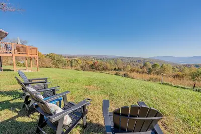 Image de This house is a 4 bedroom(s), 3 bathrooms, located in Blacksburg, Va.