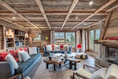 Image de Chalet spacieux, skis aux pieds, cheminée, parking, WiFi