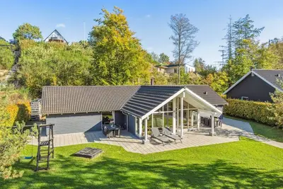 \"Solborg\" - 800m from the sea by Interhome
