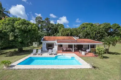 Image de Villa belle piscine jardin tropical (Mqrs03 6 pers)
