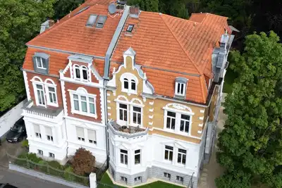 Image de Luxury apartment in listed old villa 300m² garden, Cologne-Lindenthal