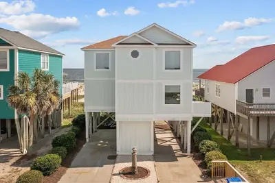 Image de Oceanfront Luxury, Private Steps to Beach, New!