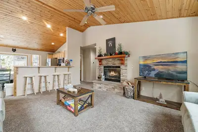 Image de Rocky Top Retreat - Family Friendly, Fireplace, Deck, Barbecue