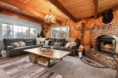 Image de Birdhhouse in Moonridge - Close to Slopes, Fireplace, Barbecue