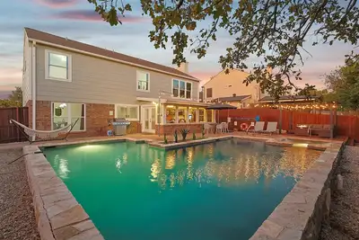 Image de 5bd, 3ba Retreat, Pool, Firepit, Cinema, Games, Bbq