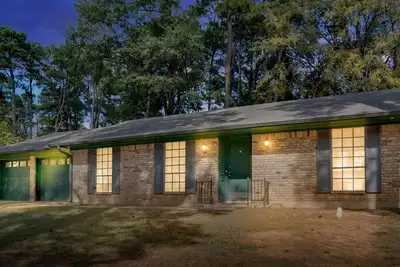 Image de Blissful, Cozy, Cute, 3-Bedroom Spacious House, Sleeps 8