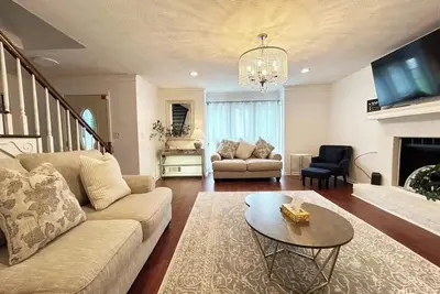 Image de Cozy 4-Bedroom Retreat Near Stone Mountain Park – Perfect for Family Getaways!