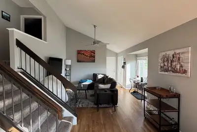 Image de Spacious 4-bedroom house with Ac and 1gb WiFi in tranquil Arvada