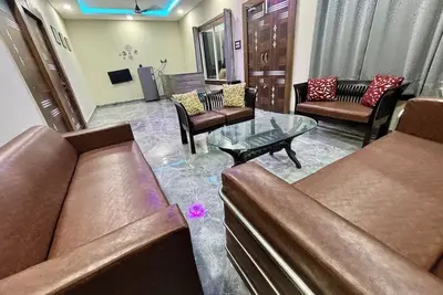 Image de GoBravo 14-2Bhk Villa w\/t Pool&Garden Sec135 Noida\n\n