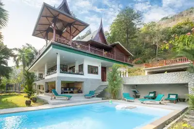 Image de Villa  Piscine Privée  5\/6 Ch 10\/12 P Parc Tropical, Près de Plage Naï Harn