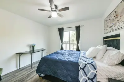 Image de Luxury, Balconies, City View In Every Room Lifestyle Room, Plus Ev Charger