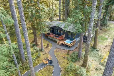 Image de Unforgettable Riverside Experience, Hot Tub, Fire-Pit. 1 Mile to Golf.